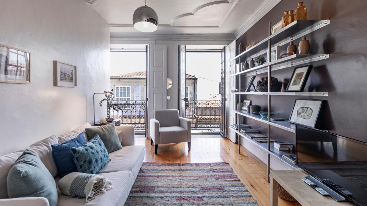 Porto 61 - Bright 2Br W/ Balcony By Lovelystay Kültér fotó