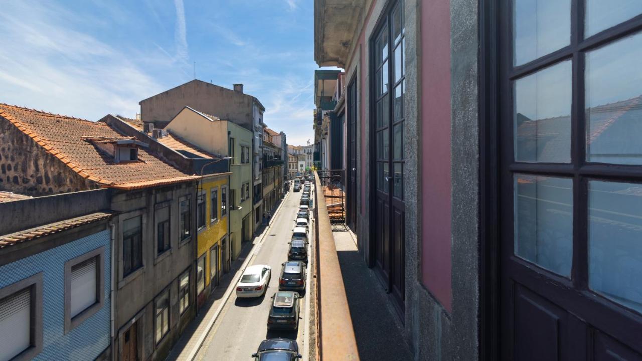 Porto 61 - Bright 2Br W/ Balcony By Lovelystay Kültér fotó
