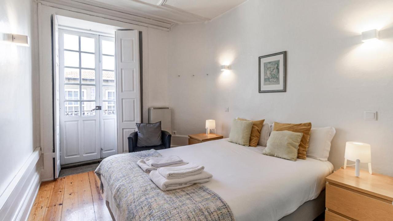 Porto 61 - Bright 2Br W/ Balcony By Lovelystay Kültér fotó