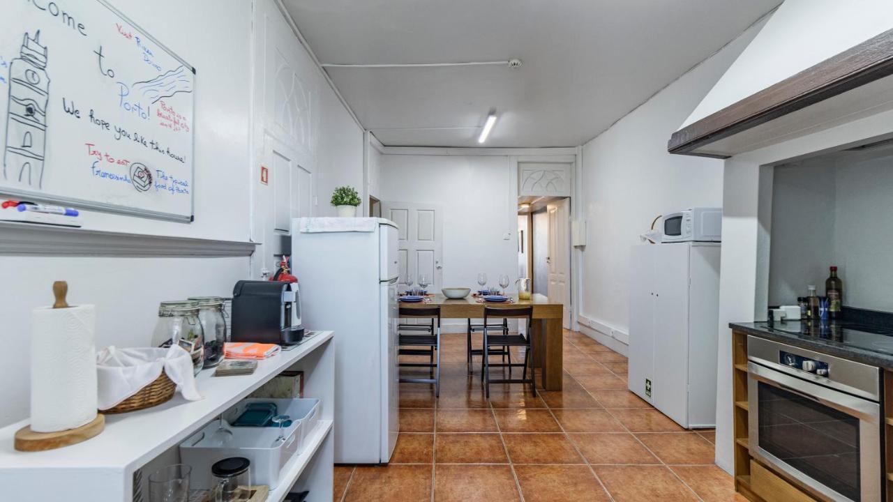 Porto 61 - Bright 2Br W/ Balcony By Lovelystay Kültér fotó